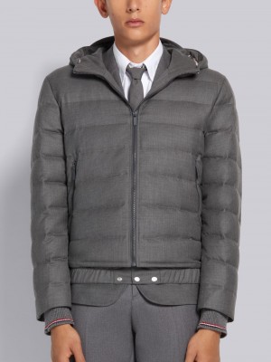 Chaquetas Thom Browne Medium Down Filled Super 120s Twill Ski Hombre Gris | HJW96Y49877
