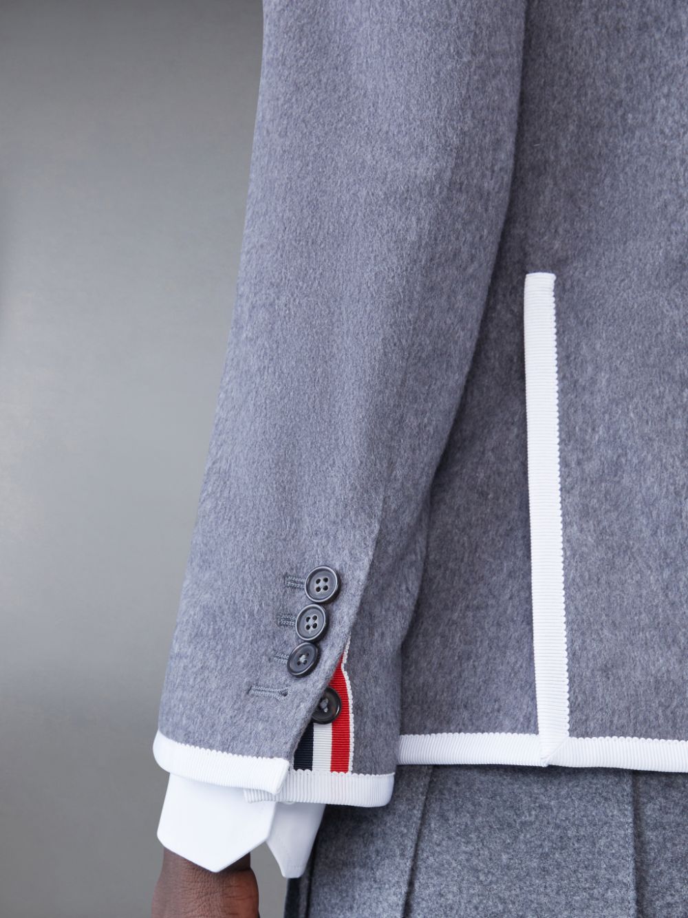 Abrigos Thom Browne WEIGHT CASHMERE 2003 CLASSIC SPORT Mujer Gris | UPZ98M53022