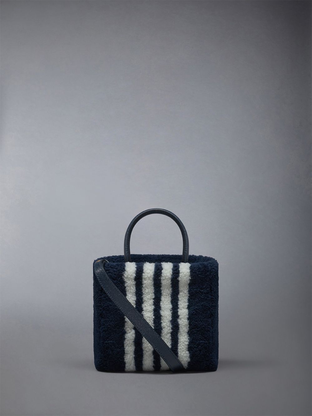 Bolso Tote Thom Browne Small Book W/ Intarsia 4bar in Curly Merino Shearling Mujer Azules | LLZ55T05998