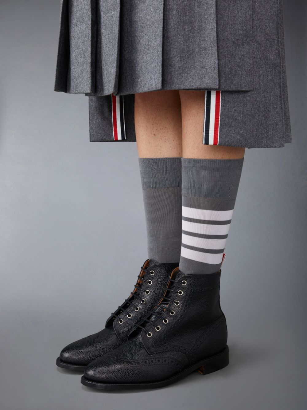 Botas Thom Browne Pebble Grain Wingtip Mujer Negras | CGY10F53680
