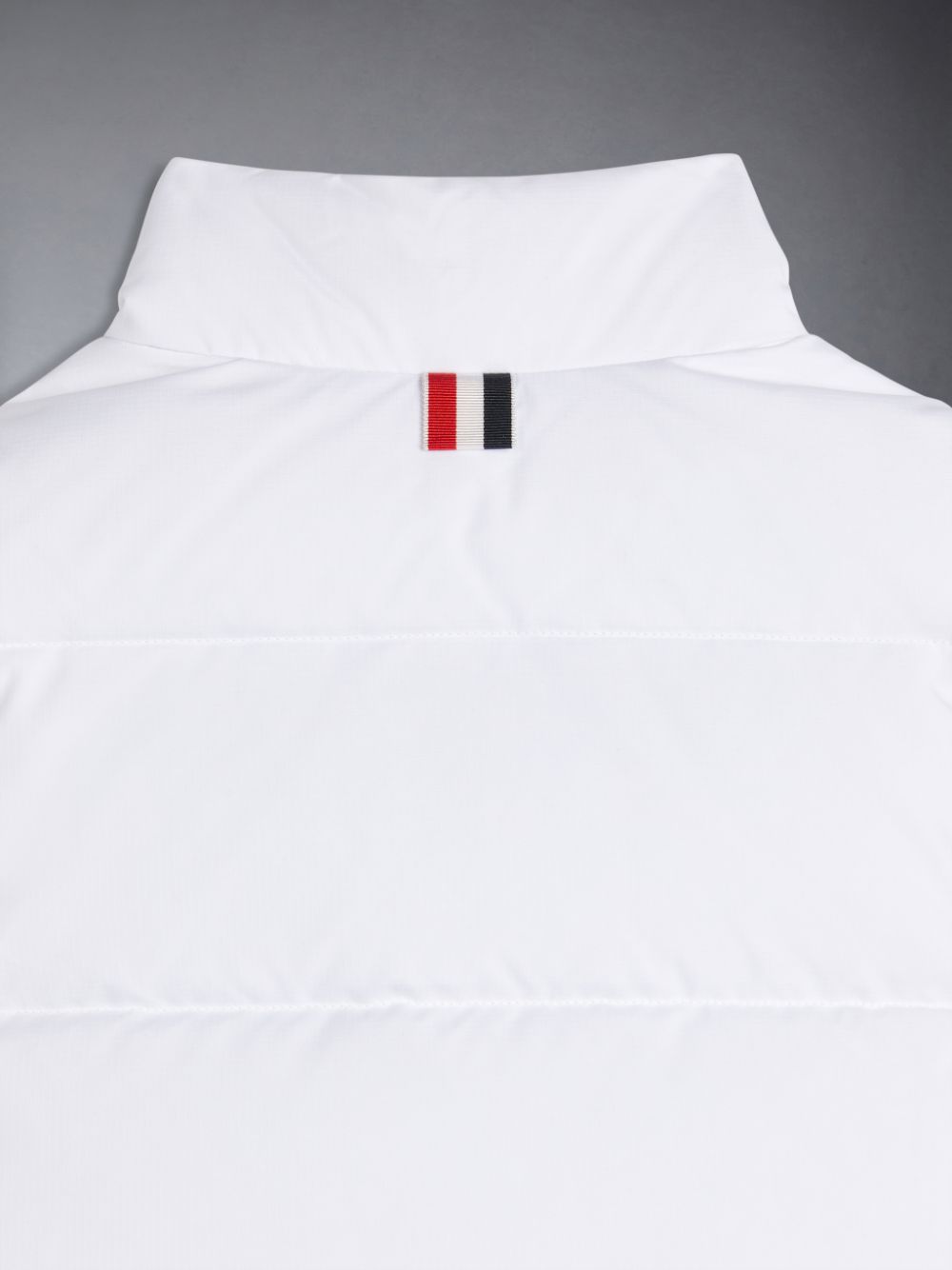 Chaleco Thom Browne Downfilled Ripstop 4-Bar Niño Blancas | APE26C64201