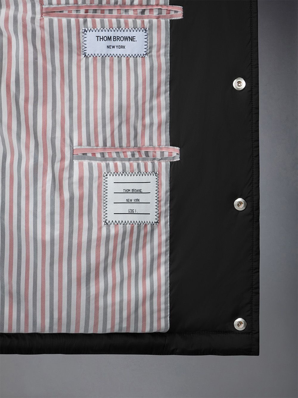 Chaquetas Thom Browne Downfilled 4-bar Hooded Bomber Hombre Negras | KPU93J16174