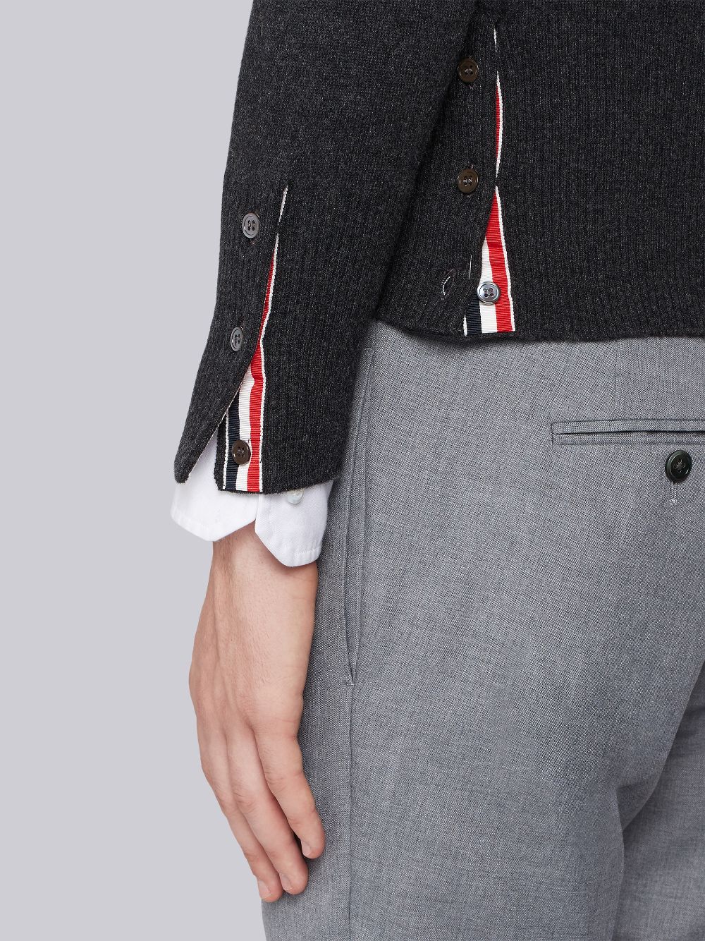Cárdigan Thom Browne Dark Cashmere 4-Bar Short V-Neck Hombre Gris | HPW91U30924