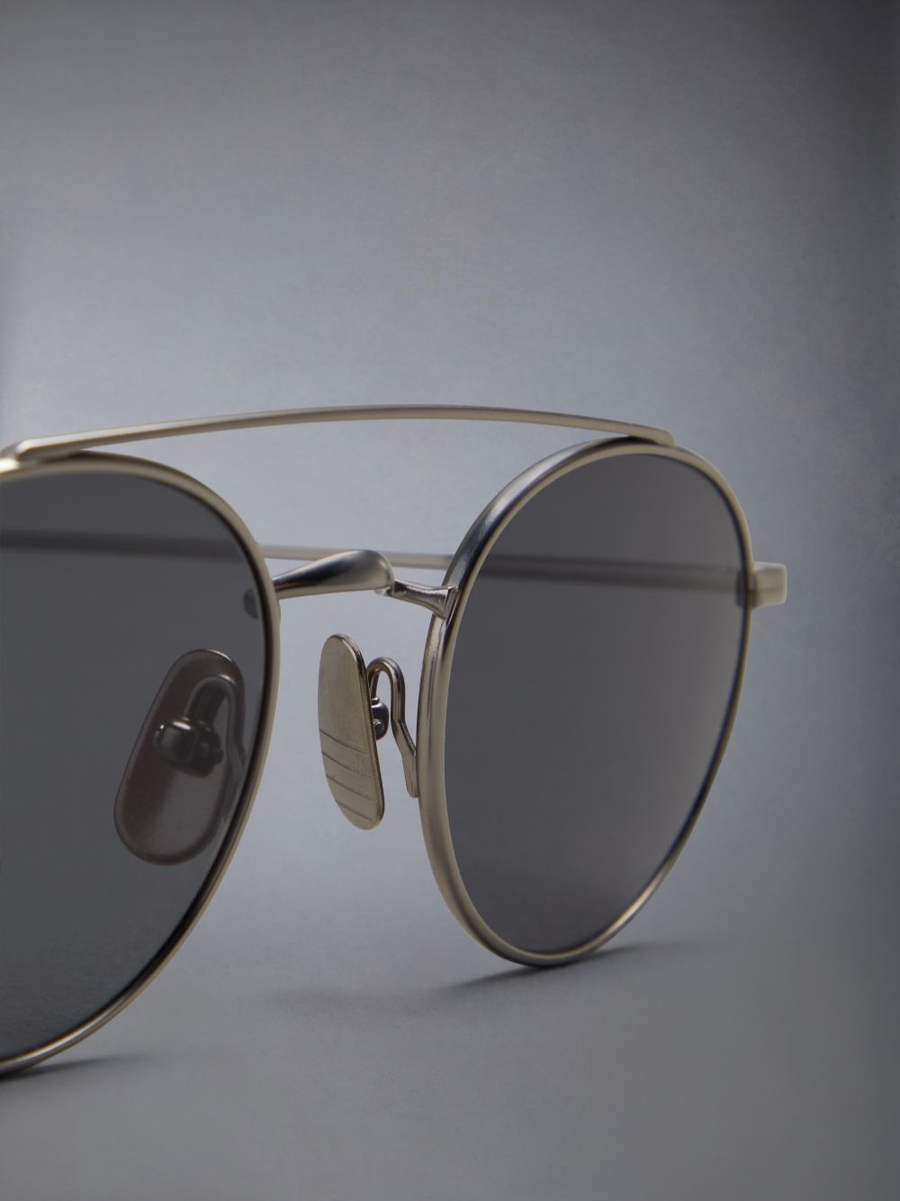 Gafas de Sol Thom Browne Titanium Round Mujer Gris | TCF19Q13070