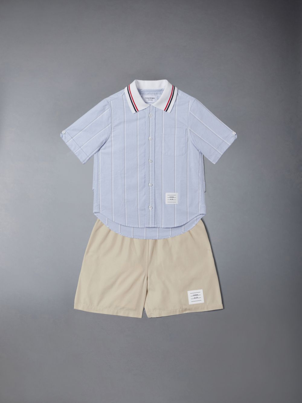 Short Thom Browne Typewriter Rugby Niño Marrones | GCF81J56395