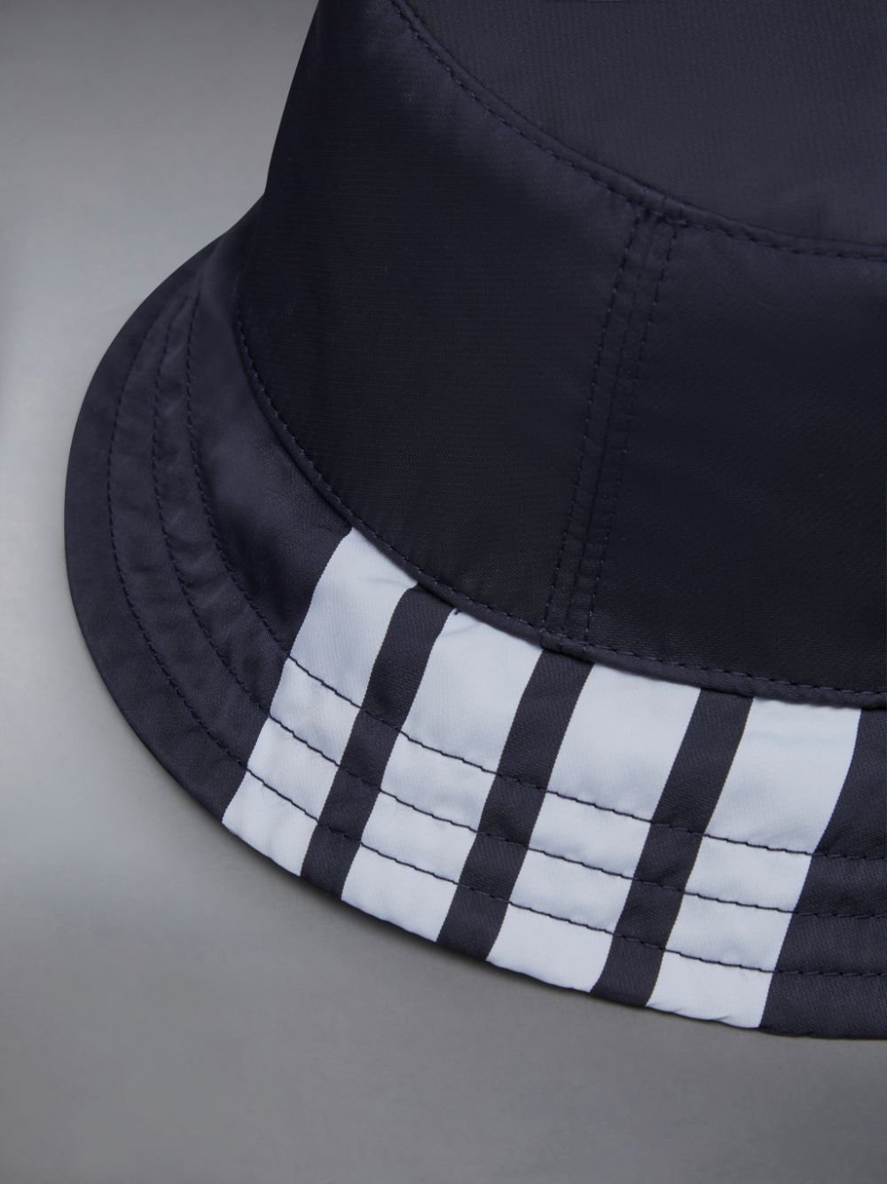 Sombreros De Pescador Thom Browne Nylon Swim Tech 4-Bar Niño Azules | YUC80N94847