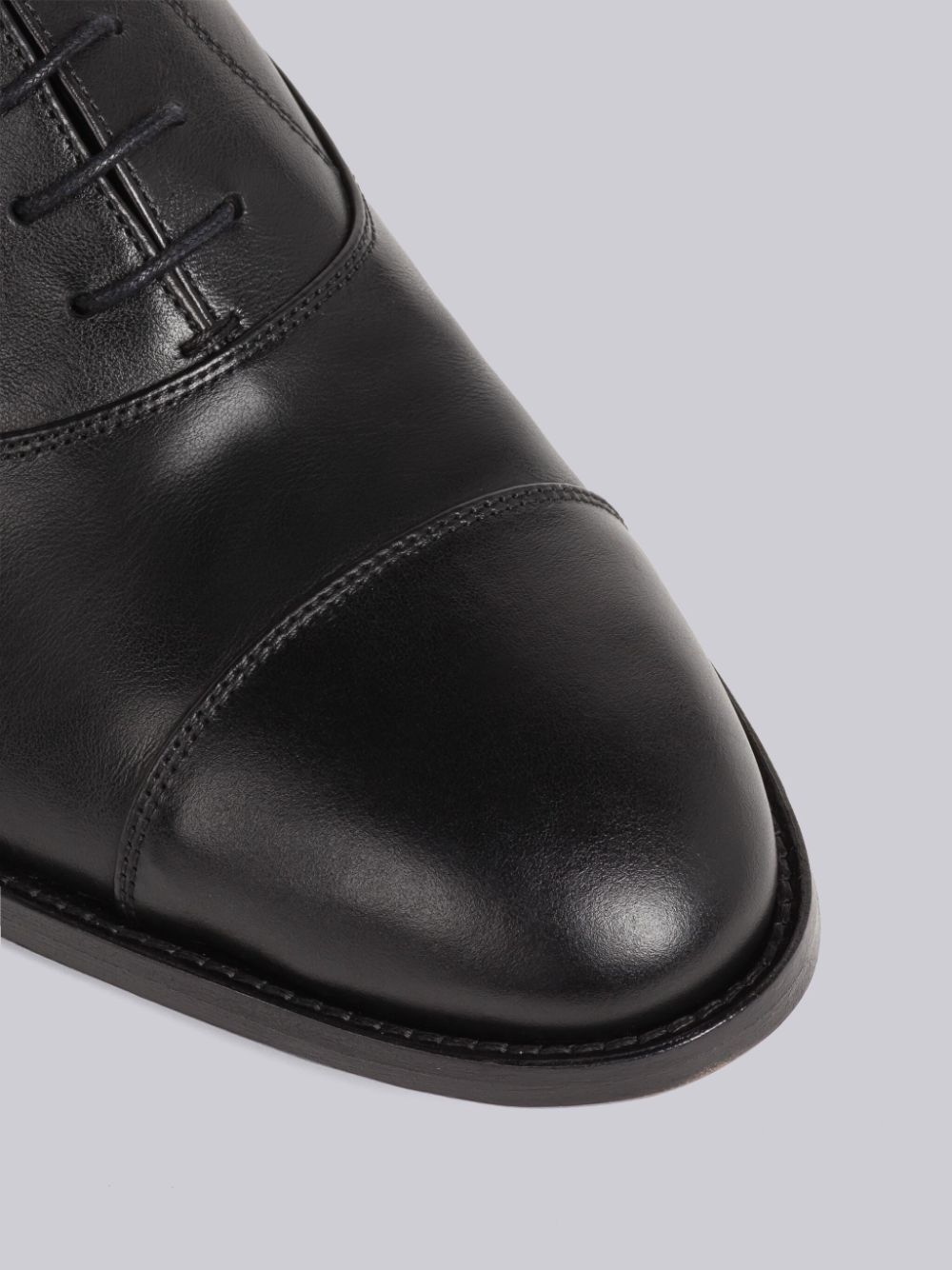 Zapatos Oxford Thom Browne VITELLO CALF LEATHER CAP TOE Hombre Negras | DLQ46A13546